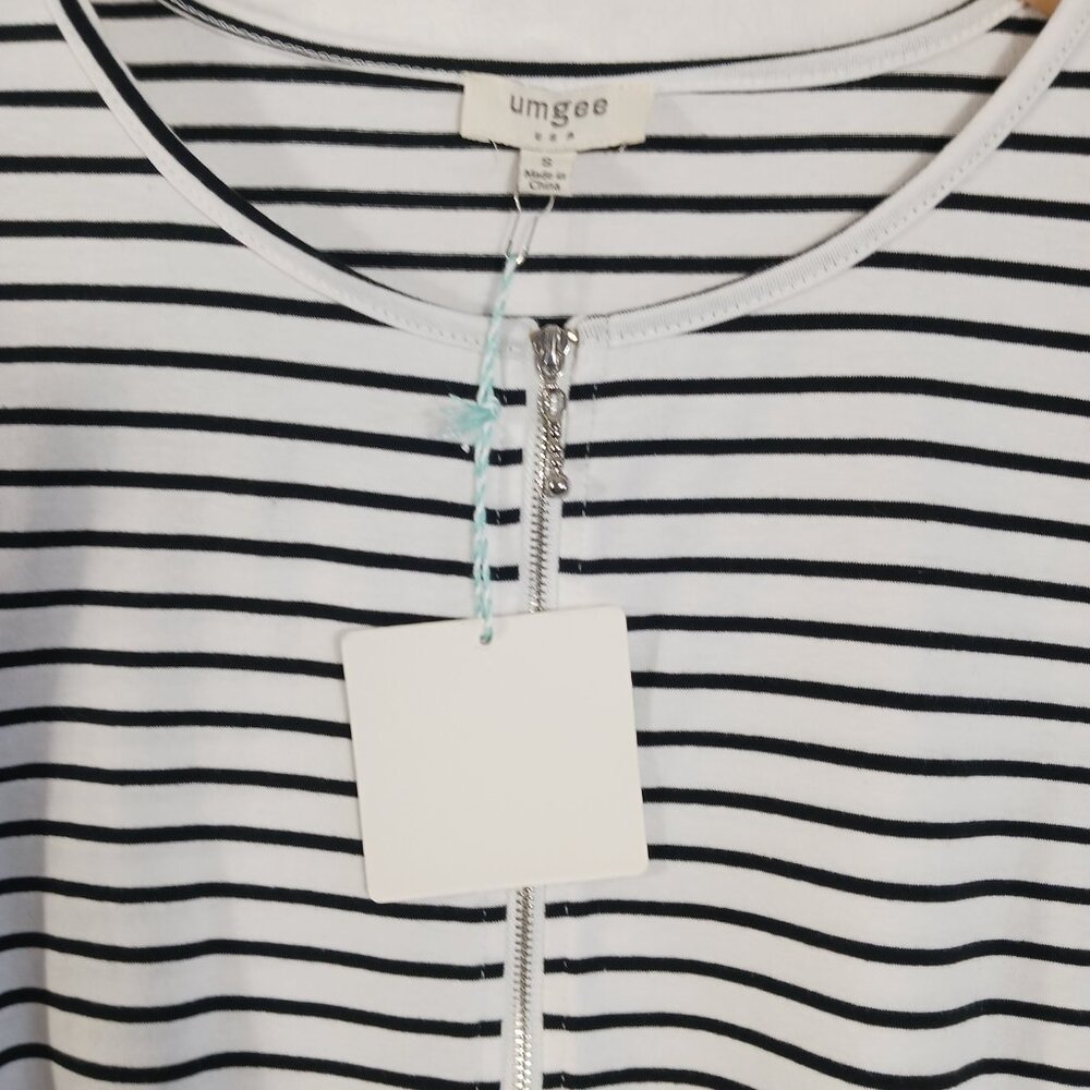 Umgee, NWT Oversized, Black and White Striped Mini Dress, Long Sleeve, Small - Picture 4 of 15
